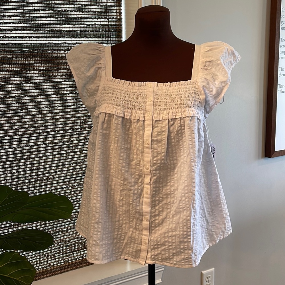 Old Navy White Cap Sleeve Ruffle Blouse NWT Size Large